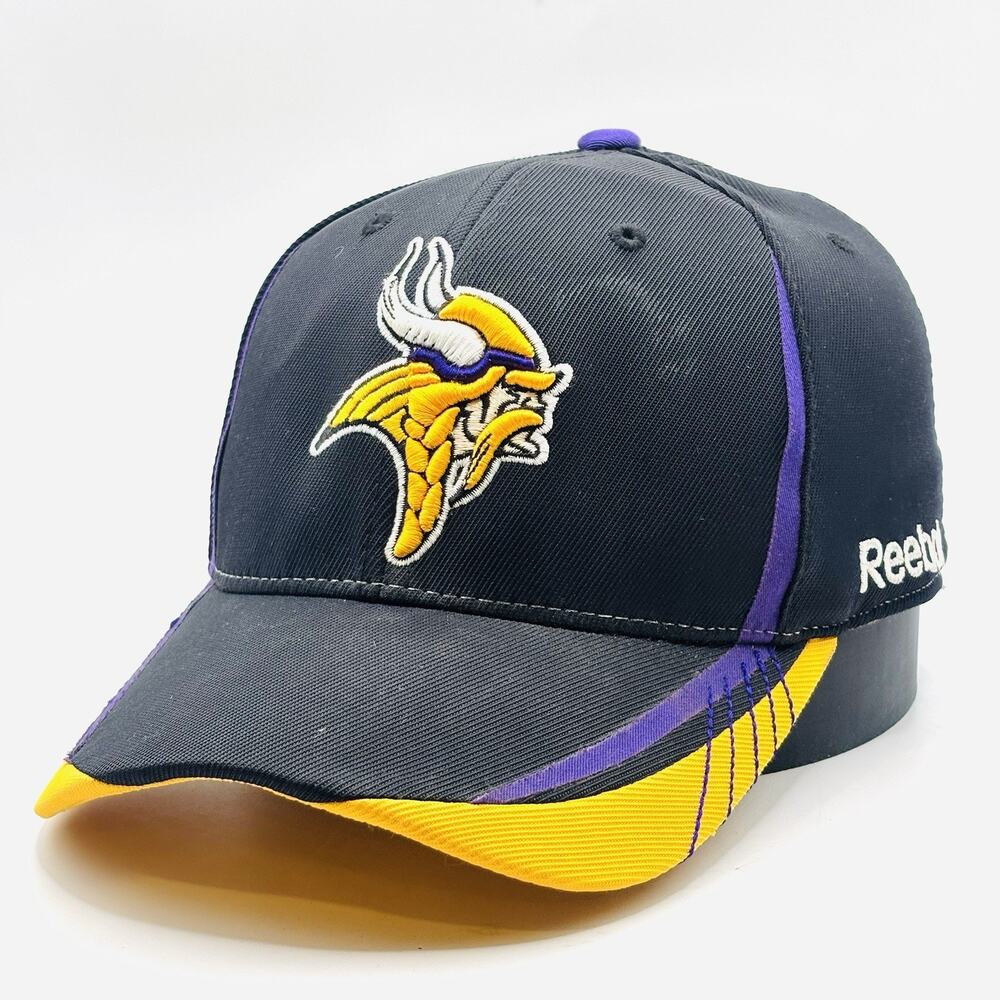 NFL Minnesota Vikings Reebok Structured Flex Cap Hat Curve Brim S/M